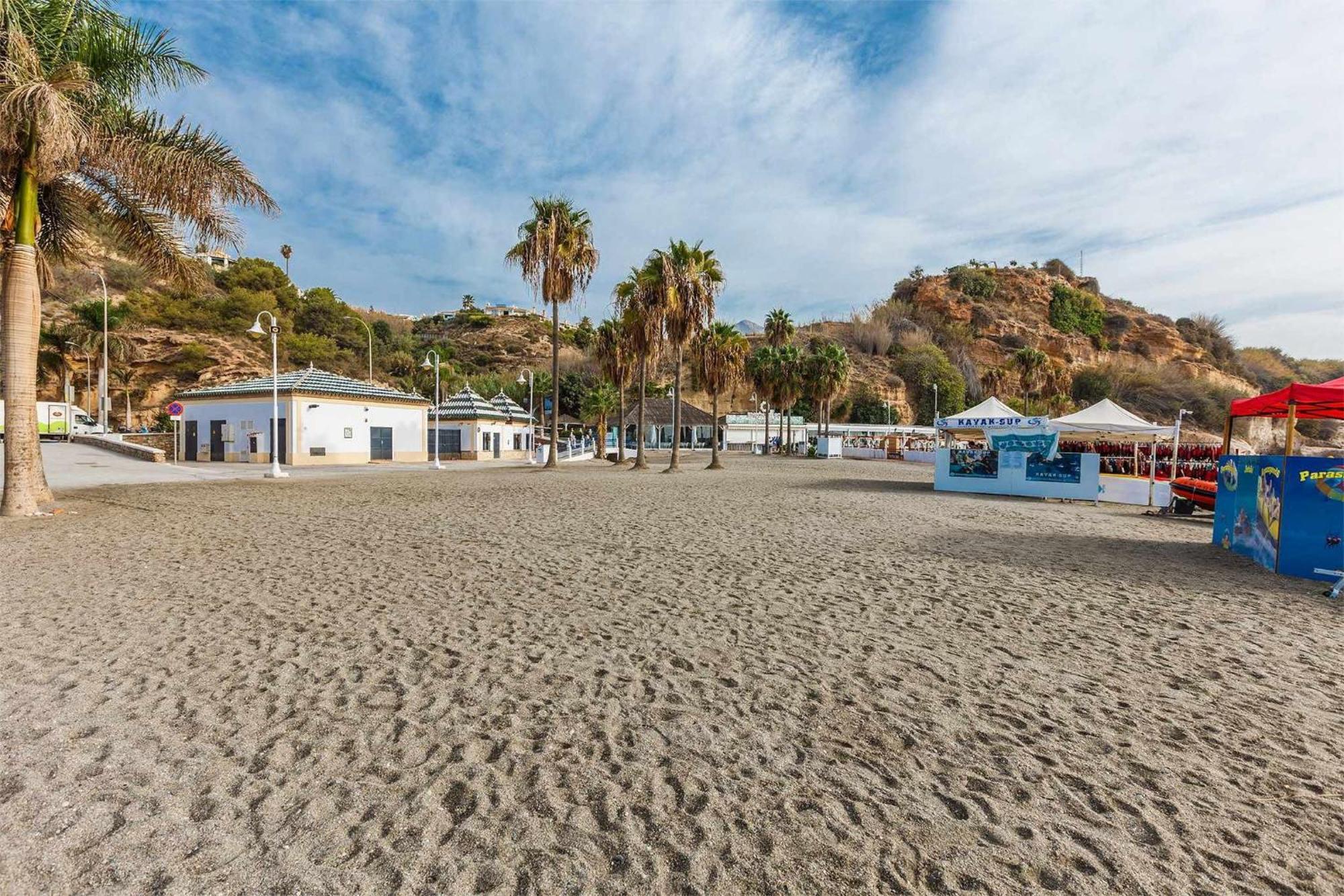 A&N Burriana Beach Nerja Bagian luar foto